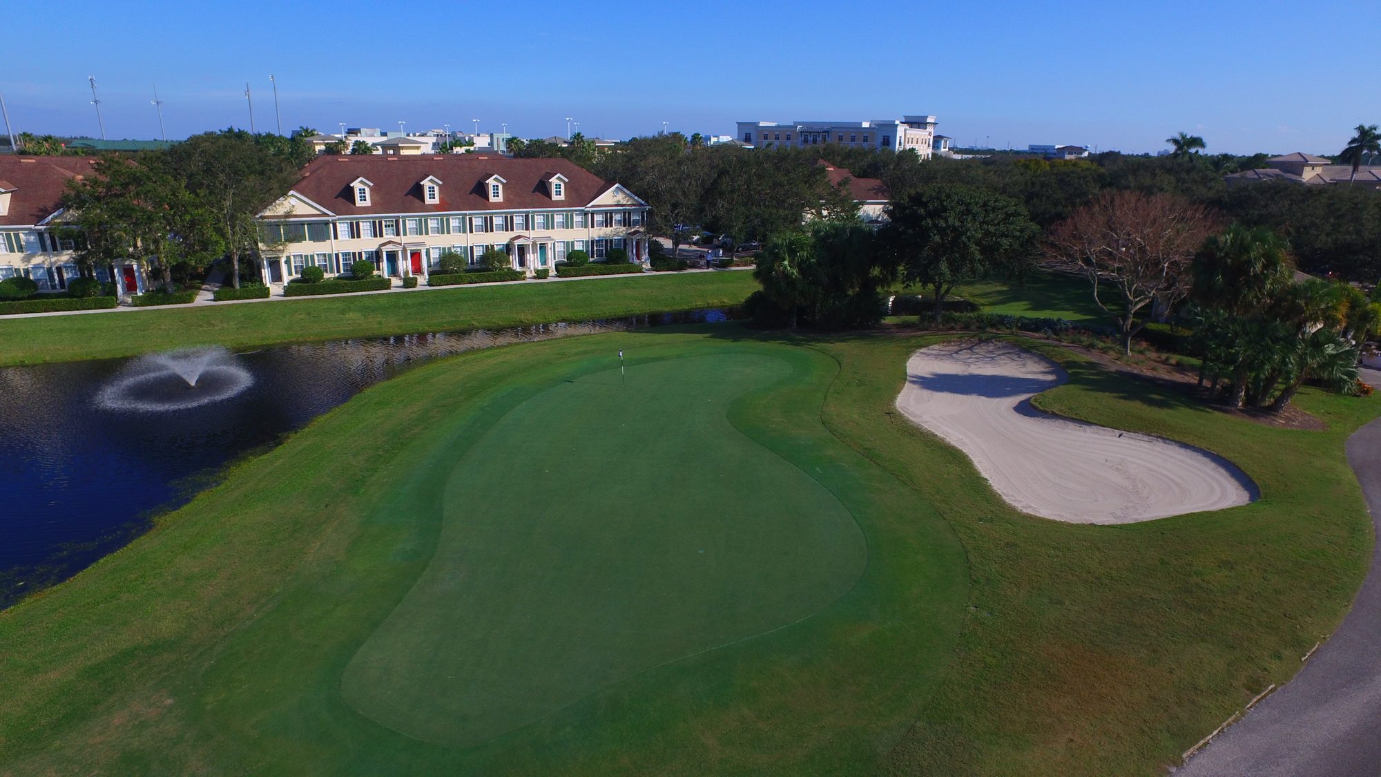 The Abacoa Golf Club clubhouse behind the 18th green