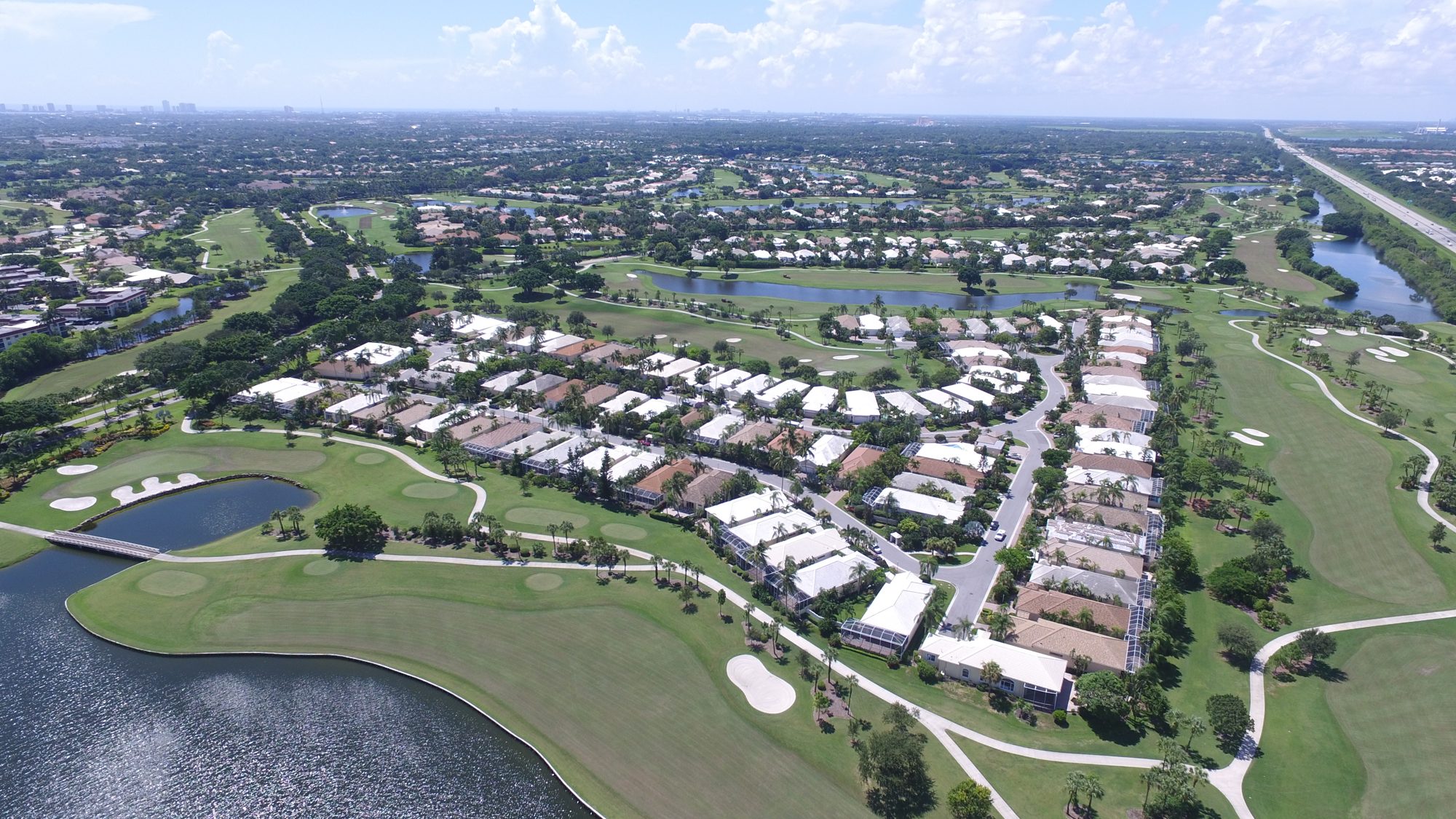 BallenIsles golf holes with lakes and fountains